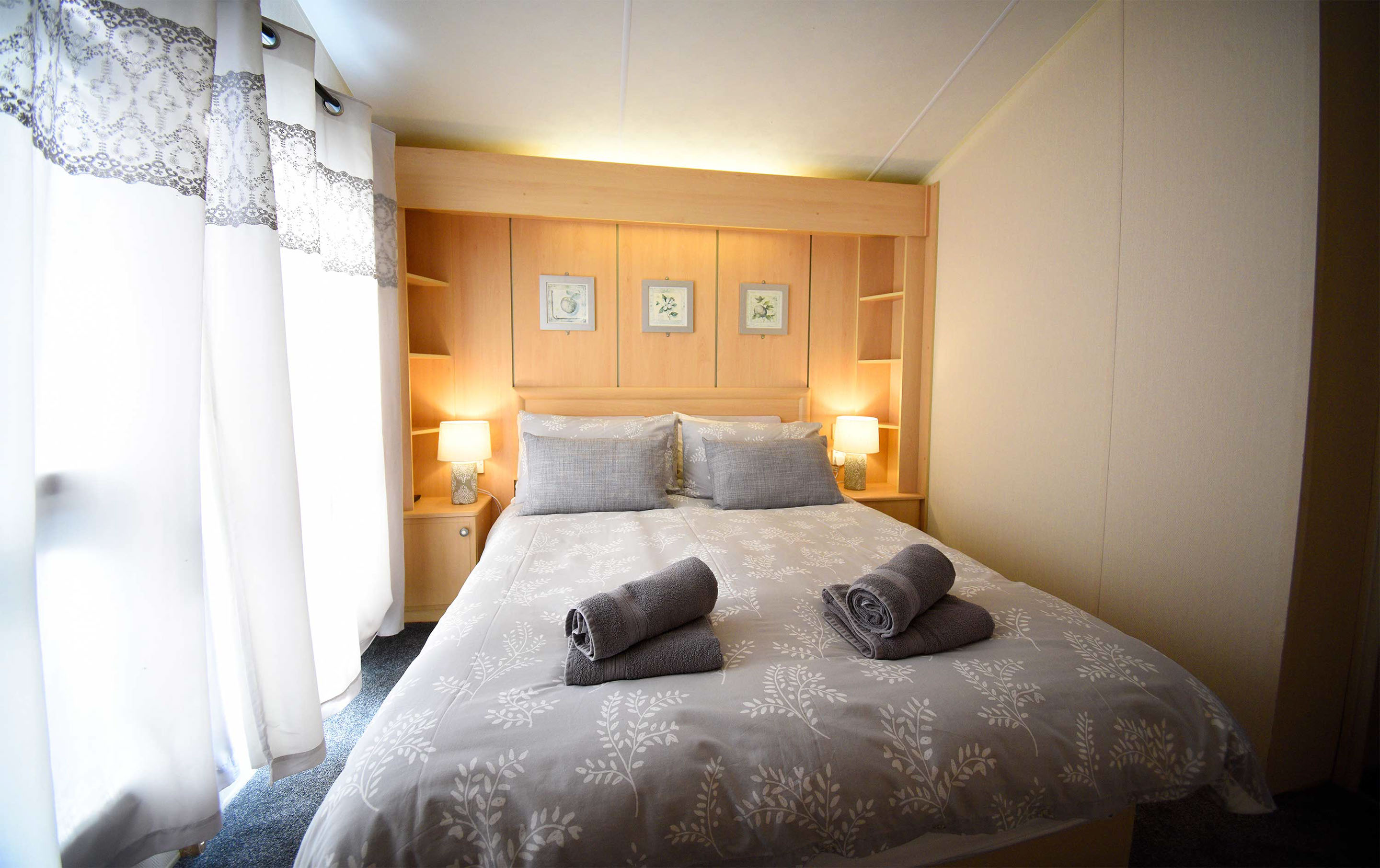 Stay in total comfort at Caravan Skye with cosy bedrooms with all bedding and linen provided accommodation near Portree